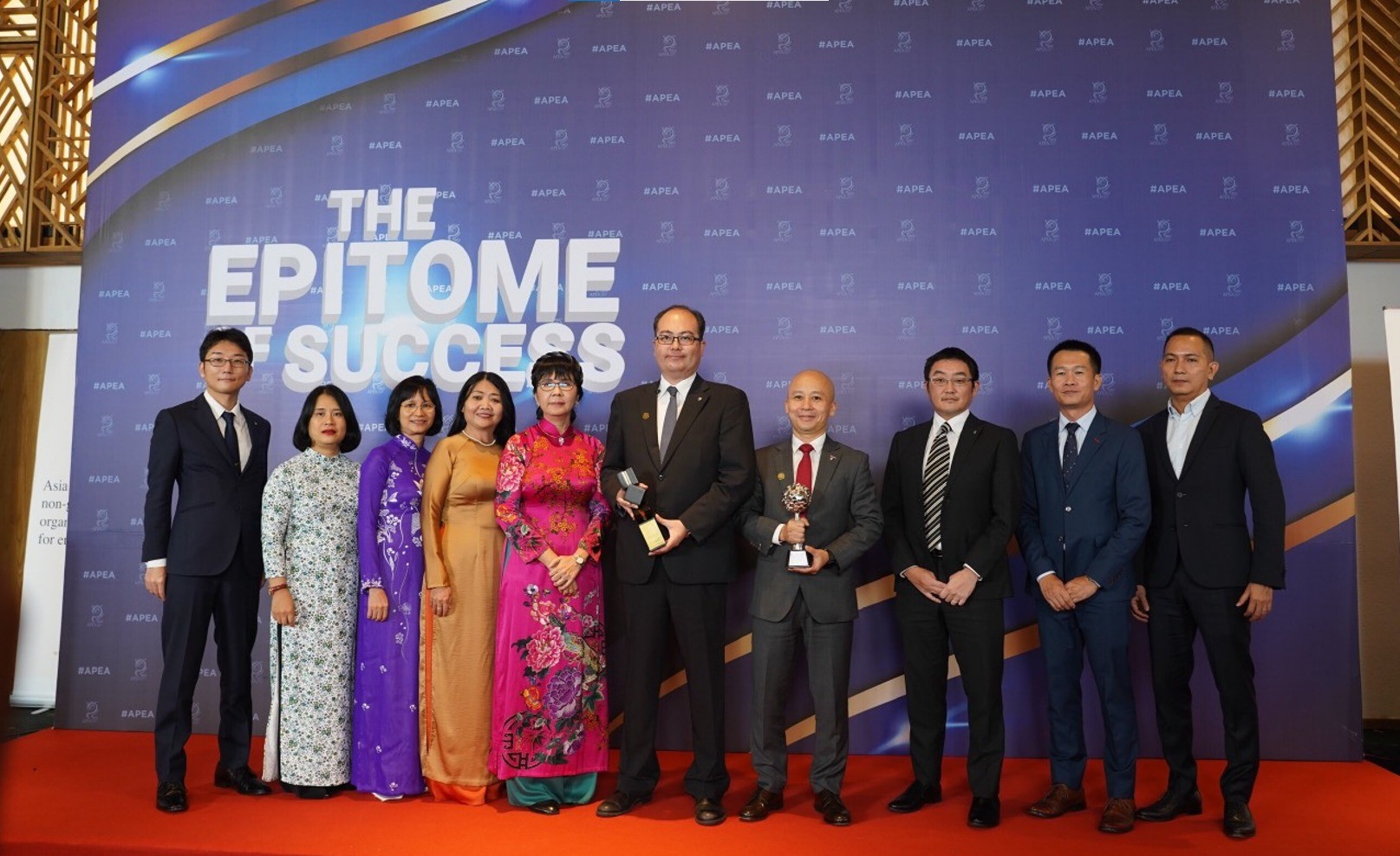 Dai-ichi Life Việt Nam là doanh nghiệp duy nhất trong ngành bảo hiểm nhân thọ vinh dự đạt hai giải thưởng lớn tại khu vực Châu Á - Asia Pacific Enterprise Award (APEA) 2022.